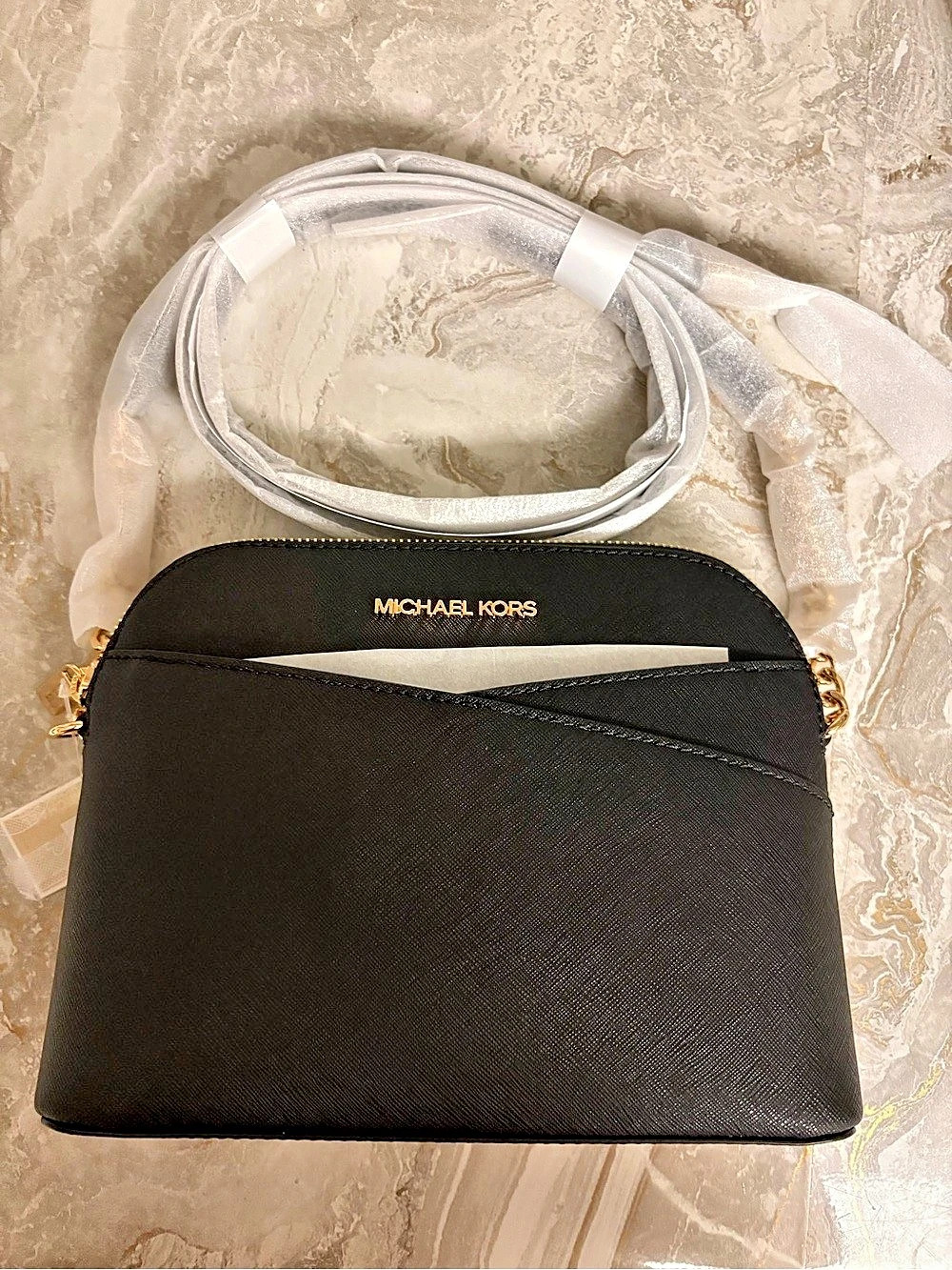 Michael Kors Jet Set Travel Medium Dome Crossbody Black